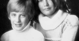 Meine Schwester Tina und ich in jungen Jahren